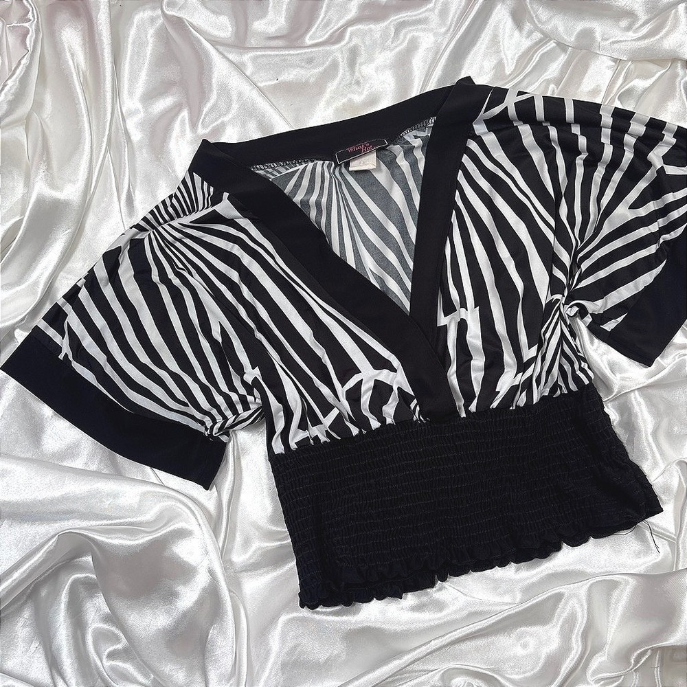 y2k Blouse Black White Excellent Zebra Print Smocked Waist V-Neck Top
